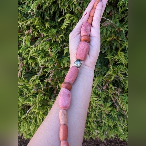 Vintage Berber Moroccan Handcrafted Pink Stone Silver Bead Statement Necklace - Picture 3 of 6